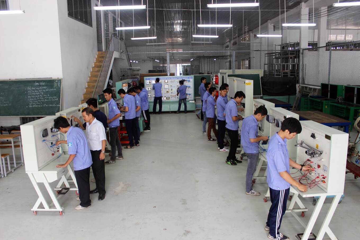 Trung tâm đào tạo lái xe gtvt tw3