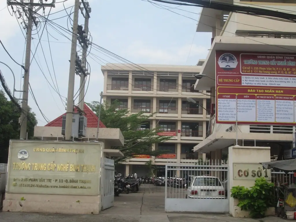trường dạy lái xe tại Bình Thạnh