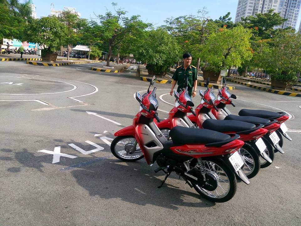 học lái xe máy tại quận 1 lịch thi sớm