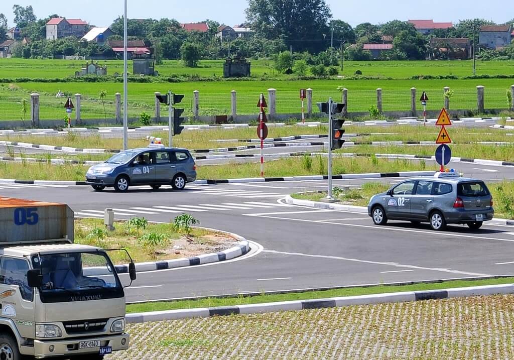 trung tâm dạy lái xe quận 3 giá rẻ nên học