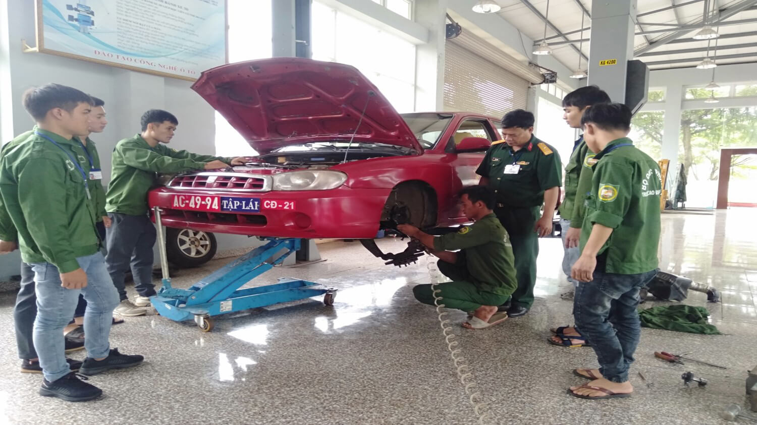 trung tâm đào tạo nghề số 21 ở đâu