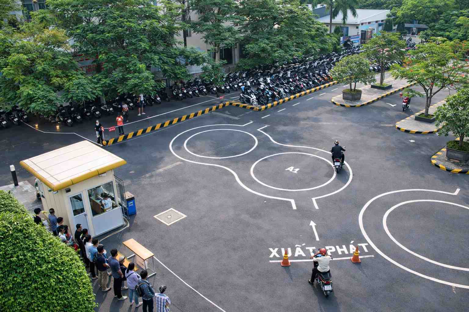 trung tâm dạy lái xe tạ quận 4
